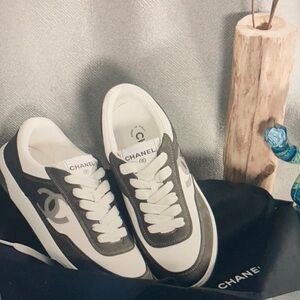 Chanel CC Low Top Runners Trainers Shoes Sneakers Men’s EU 42 White Leather